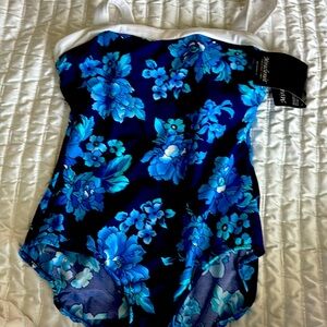 Sale‼️ Miraclesuit Black & Blue One Piece Sz 16